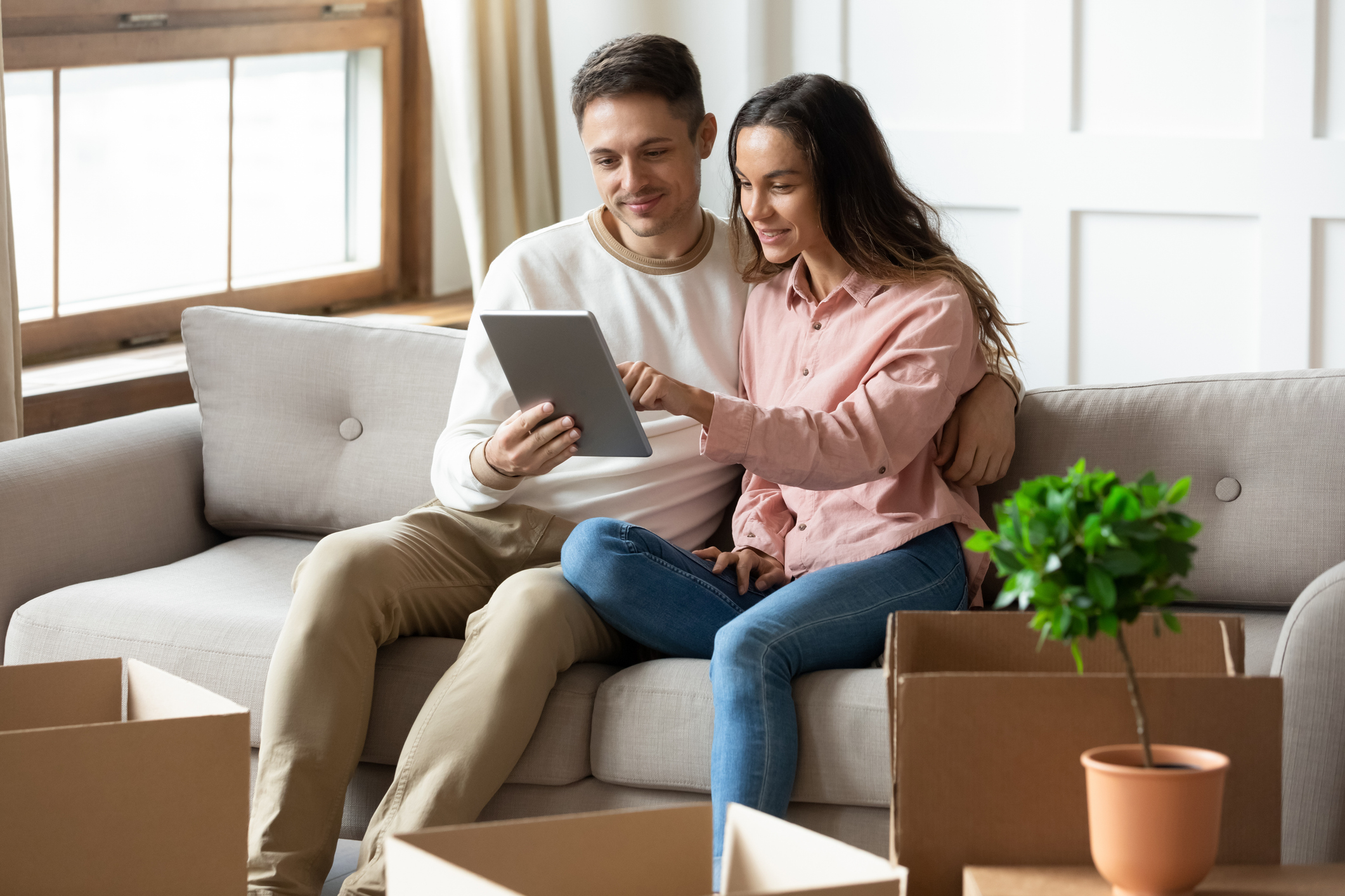 Man and woman browsing a retail shop online