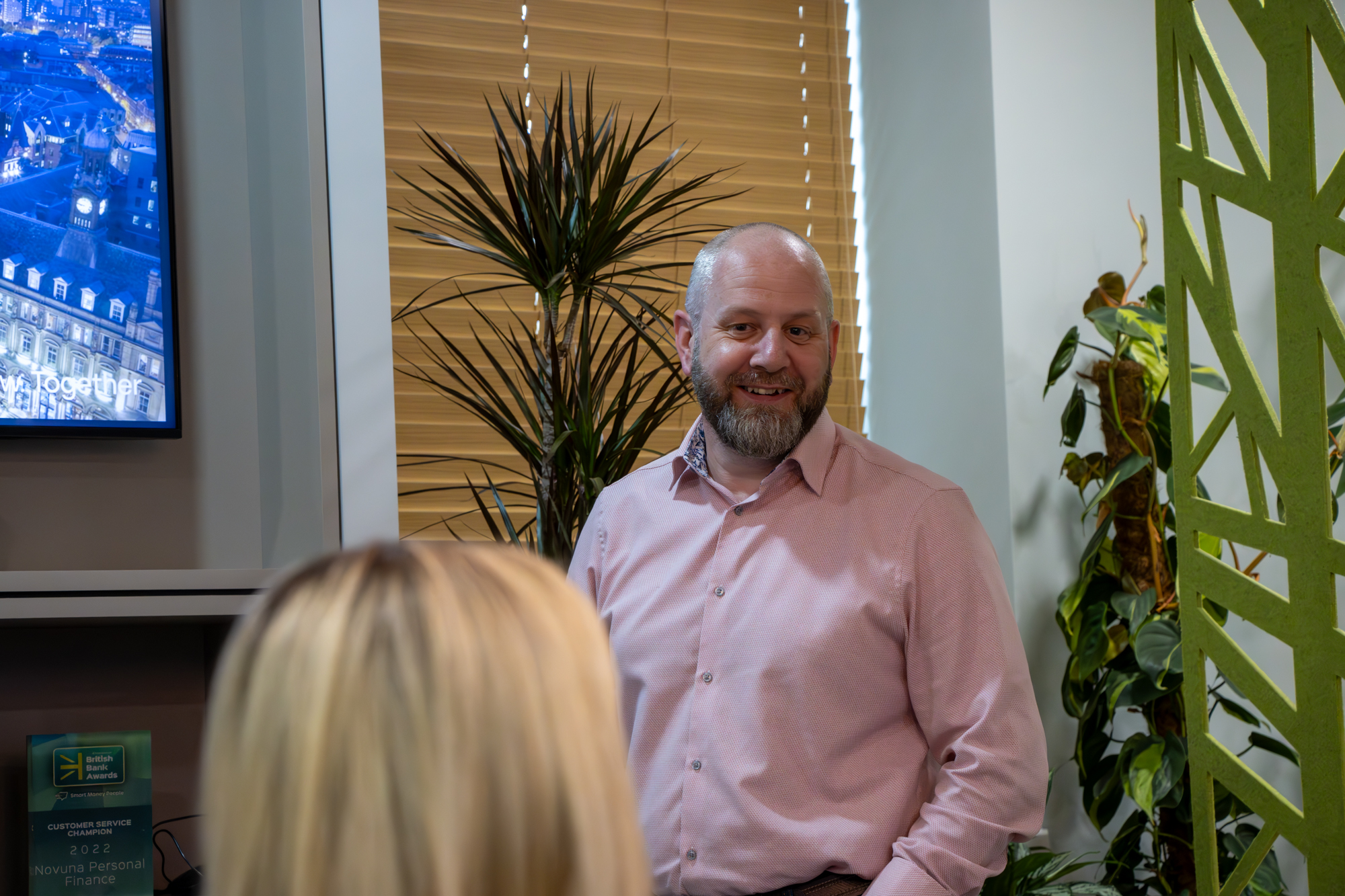 Novuna National Retail Manager, Simon Pether, delivering a presentation